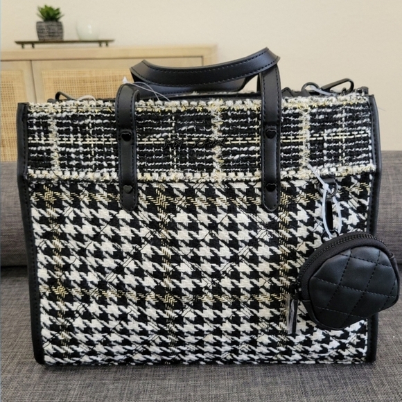 🔹️Betsey Johnson🔹️ black white tweed houndstooth print tote & wallet - Picture 2 of 6